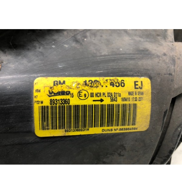 Фара правая бу для Opel Corsa D 1.3 CDTi,  2010 г.
