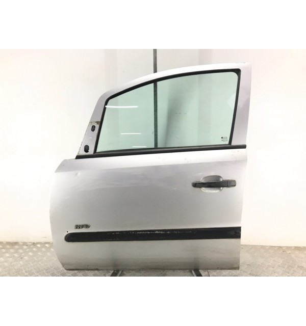 Дверь передняя левая бу для Opel Zafira B 1.9 CDTi,  2007 г.