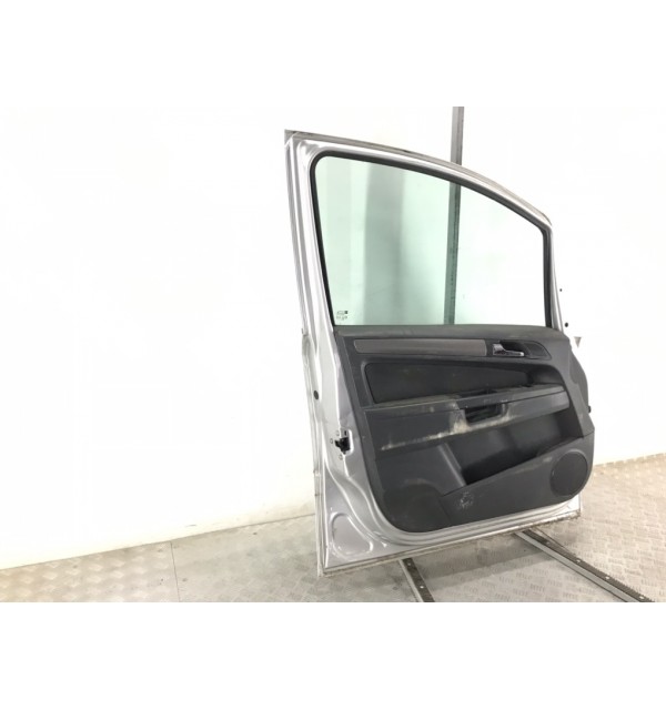 Дверь передняя левая бу для Opel Zafira B 1.9 CDTi,  2007 г.