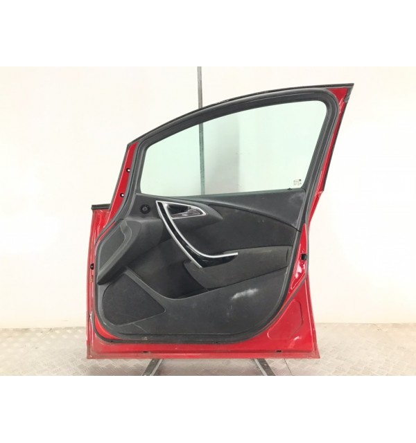Дверь передняя правая бу для Opel Astra J 1.6 i,  2012 г.
