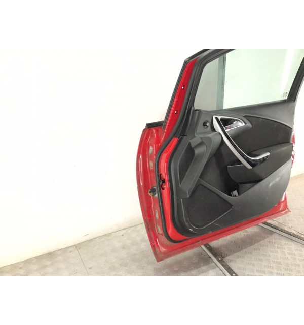 Дверь передняя правая бу для Opel Astra J 1.6 i,  2012 г.