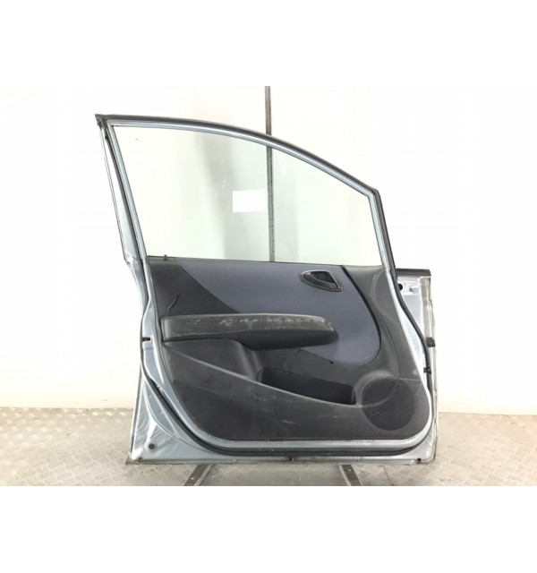 Дверь передняя левая бу для Honda Jazz  1.2 i,  2006 г.