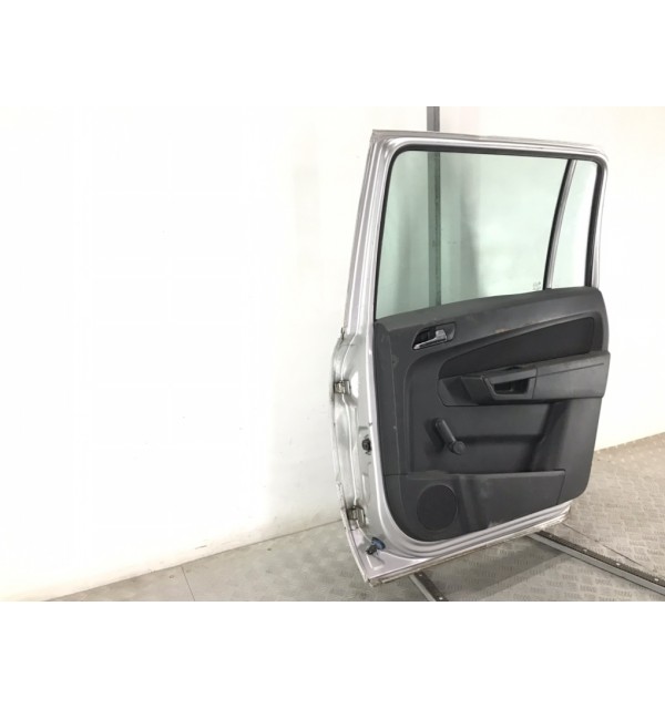 Дверь задняя правая бу для Opel Zafira B 1.9 CDTi,  2007 г.