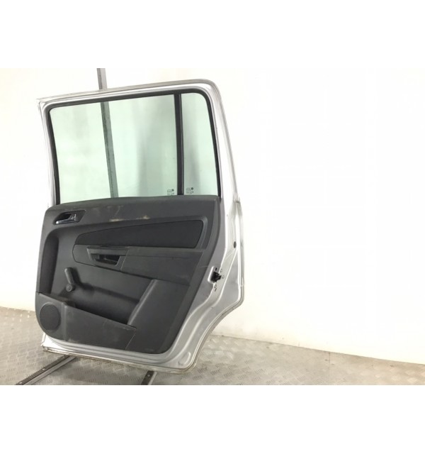 Дверь задняя правая бу для Opel Zafira B 1.9 CDTi,  2007 г.
