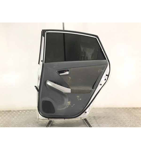 Дверь задняя правая бу для Toyota Prius  1.8 i,  2011 г.
