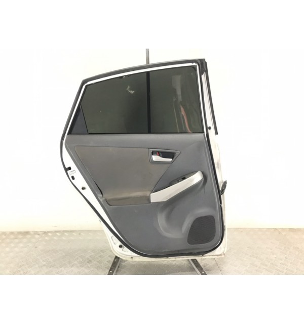 Дверь задняя левая бу для Toyota Prius  1.8 i,  2011 г.