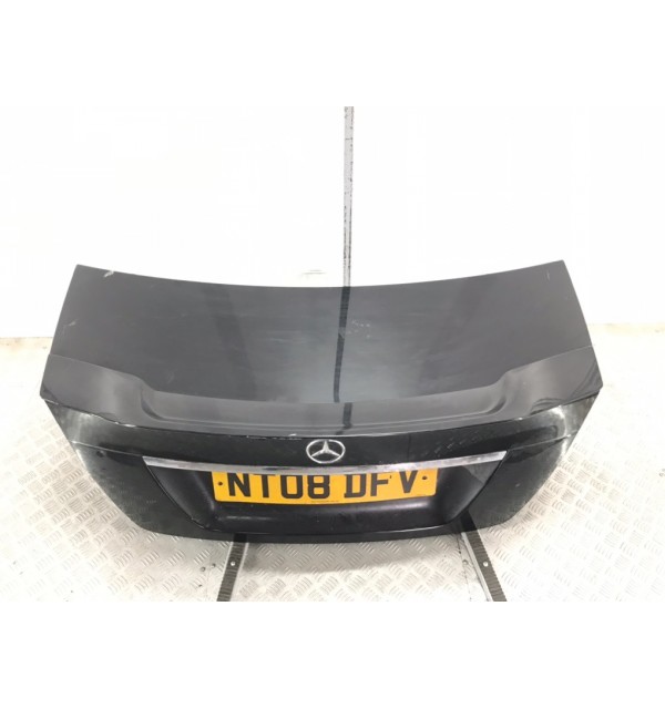 Крышка багажника бу для Mercedes C W204 1.8 i,  2008 г.