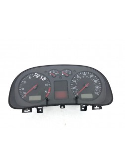 Щиток приборов (приборная панель) бу для Volkswagen Golf 4 1.6 i, 2002 г.