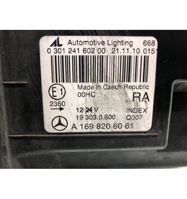 Фара правая бу для Mercedes A W169 2.0 CDi,  2011 г.