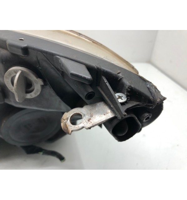 Фара правая бу для Citroen C4 Picasso  1.6 HDi,  2008 г.