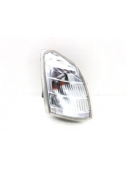 Поворотник правый бу для Nissan X-Trail T30 2.2 DCi, 2004 г.