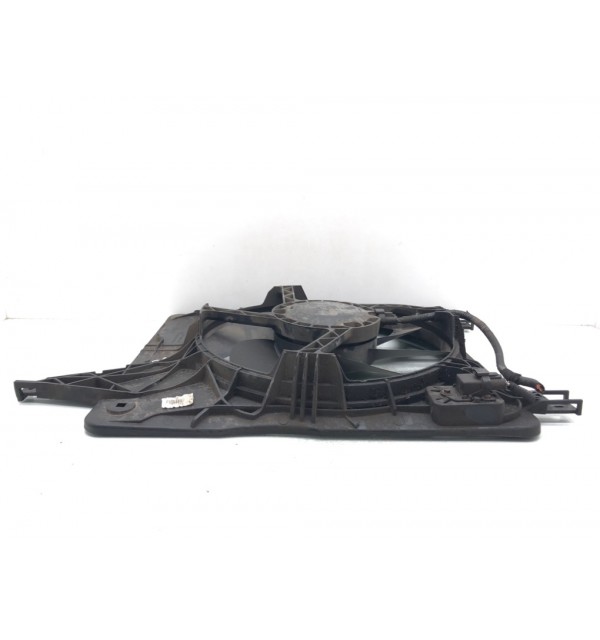 Вентилятор радиатора бу для Nissan Qashqai  1.5 DCi,  2010 г.