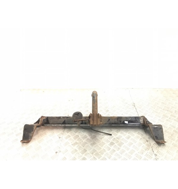 Прицепное устройство (фаркоп) бу для Opel Zafira B 1.9 CDTi,  2007 г.