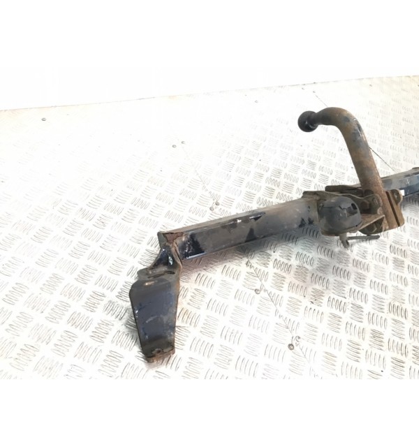 Прицепное устройство (фаркоп) бу для Opel Zafira B 1.9 CDTi,  2007 г.