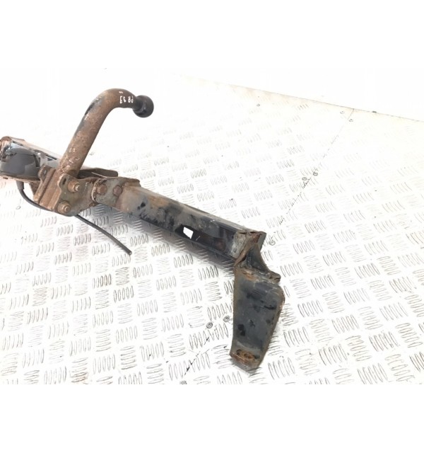 Прицепное устройство (фаркоп) бу для Opel Zafira B 1.9 CDTi,  2007 г.