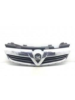 Решетка радиатора бу для Opel Zafira B 1.9 CDTi, 2010 г.