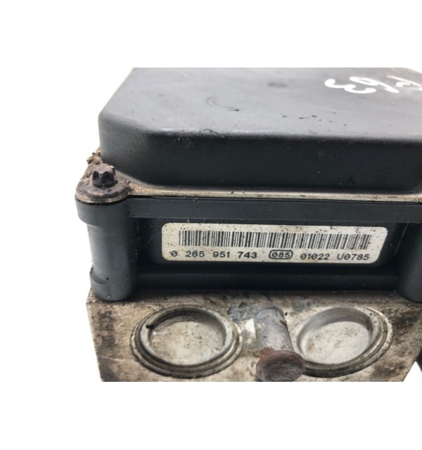 Блок ABS бу для Nissan Qashqai  1.5 DCi,  2010 г.