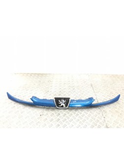 Решетка радиатора бу для Peugeot 206  1.4 i,  2007 г.