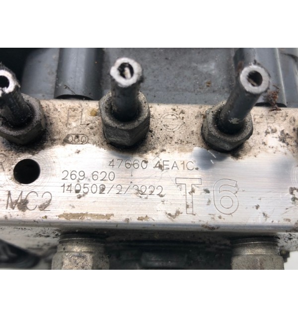 Блок ABS бу для Nissan Qashqai 2 1.2 Ti,  2014 г.