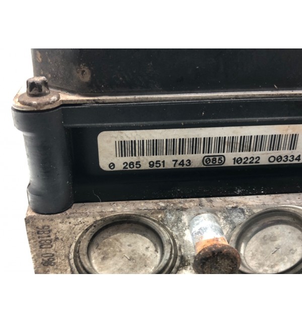 Блок ABS бу для Nissan Qashqai  1.5 DCi,  2011 г.