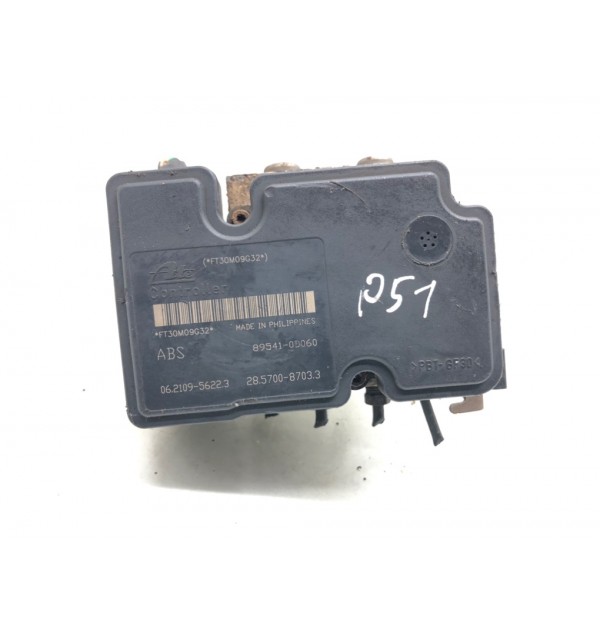 Блок ABS бу для Toyota Yaris XP9 1.3 i,  2010 г.