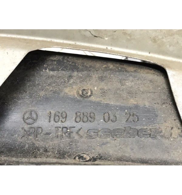 Крыло переднее левое бу для Mercedes A W169 2.0 CDi,  2009 г.