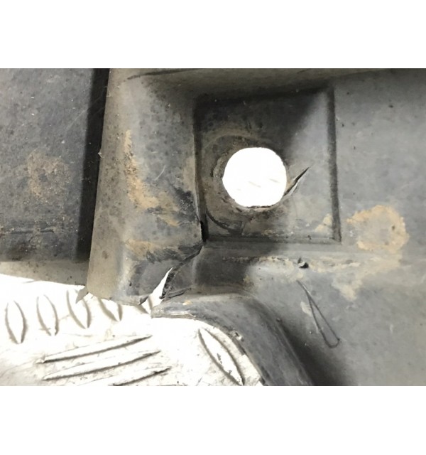 Защита арок передняя левая (подкрылок) бу для Nissan Note E11 1.5 DCi,  2006 г.