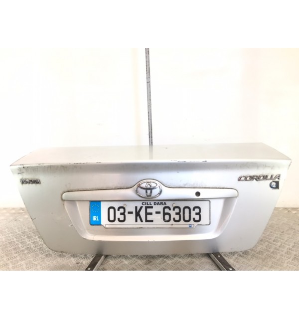 Крышка багажника бу для Toyota Corolla  1.4 i,  2003 г.