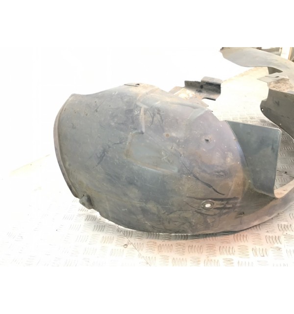 Защита арок передняя правая (подкрылок) бу для Citroen C4  1.6 HDi,  2008 г.