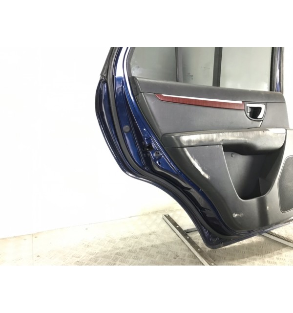 Дверь задняя левая бу для Hyundai Santa Fe 2 2.2 CRDi,  2006 г.