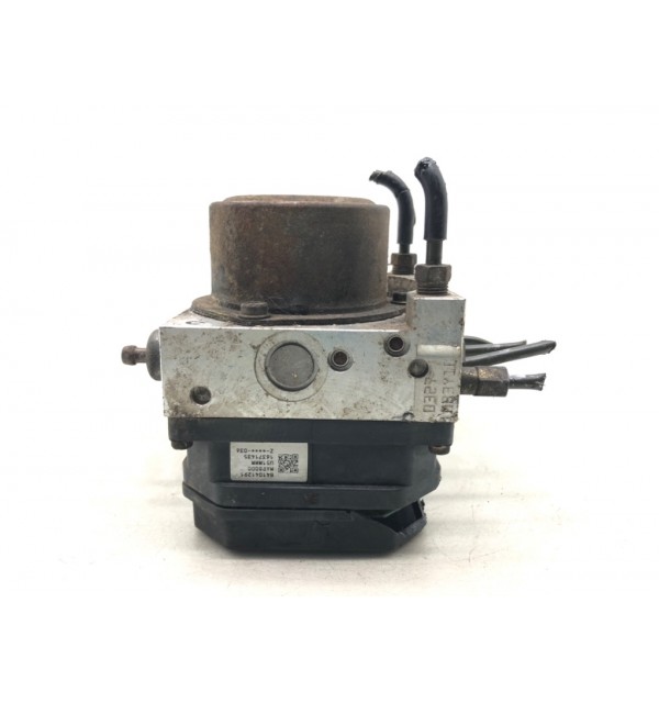 Блок ABS бу для Nissan X-Trail T30 2.2 DCi,  2004 г.