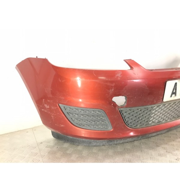 Бампер передний бу для Ford Fiesta 5 1.3 i,  2005 г.