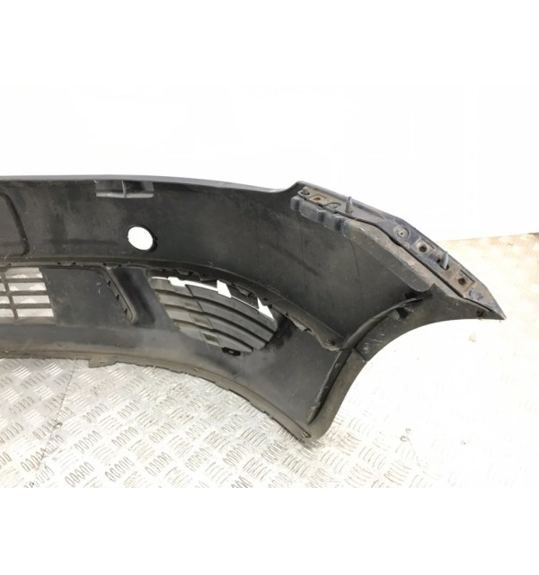 Бампер передний бу для Ford Fiesta 5 1.4 i,  2005 г.