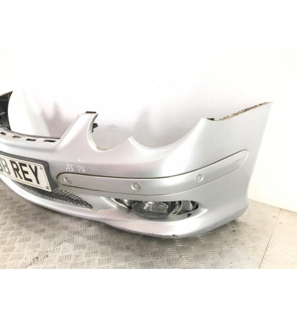 Бампер передний бу для Mercedes C W203 1.8 i,  2008 г.