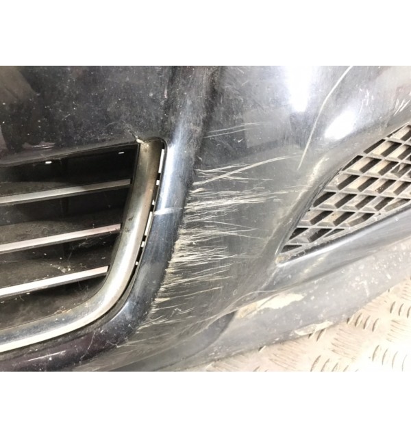 Бампер передний бу для Opel Astra H 1.6 i,  2007 г.