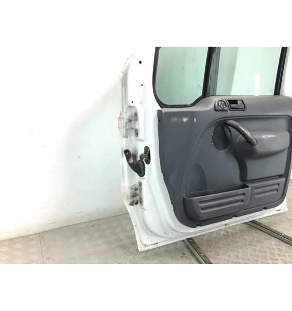 Дверь передняя правая бу для Ford Transit Connect  1.8 TDCi,  2011 г.