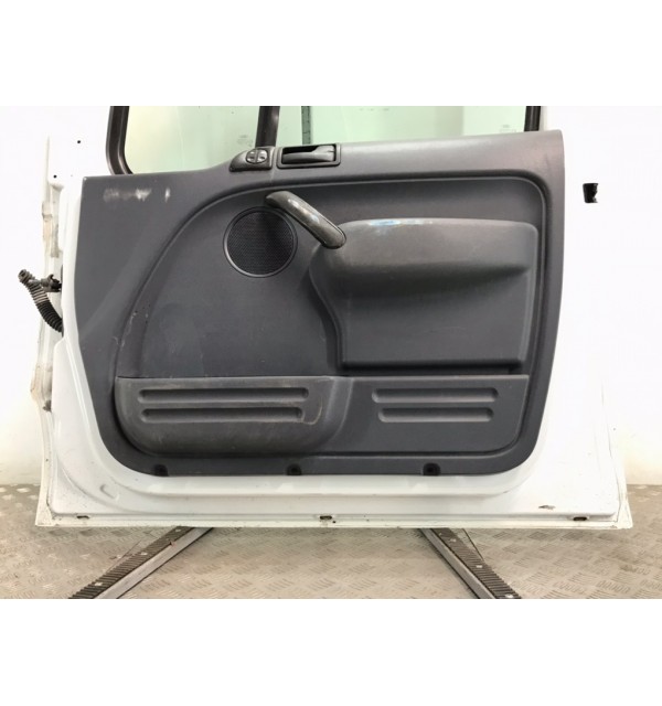 Дверь передняя правая бу для Ford Transit Connect  1.8 TDCi,  2011 г.