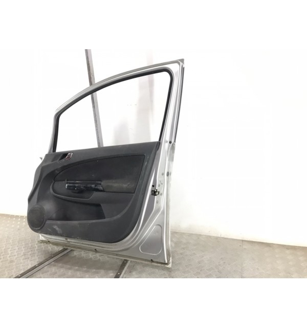 Дверь передняя правая бу для Opel Corsa D 1.2 i,  2007 г.