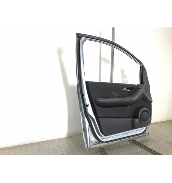 Дверь передняя левая бу для Mercedes A W169 2.0 CDi,  2009 г.