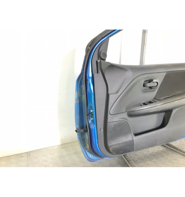 Дверь передняя правая бу для Nissan Note E11 1.5 DCi,  2006 г.