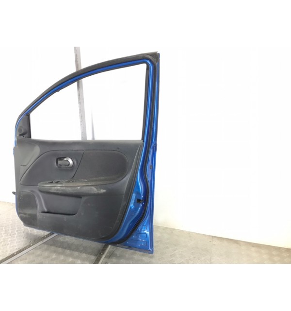 Дверь передняя правая бу для Nissan Note E11 1.5 DCi,  2006 г.