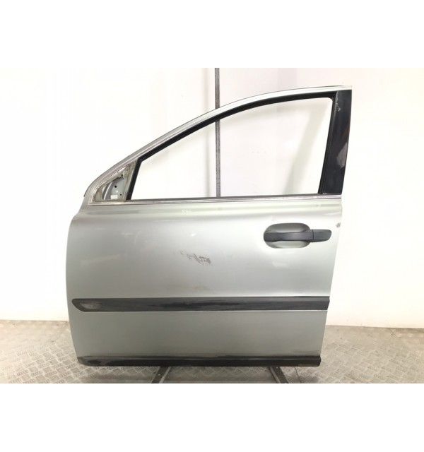 Дверь передняя левая бу для Volvo XC90  2.4 TD,  2005 г.