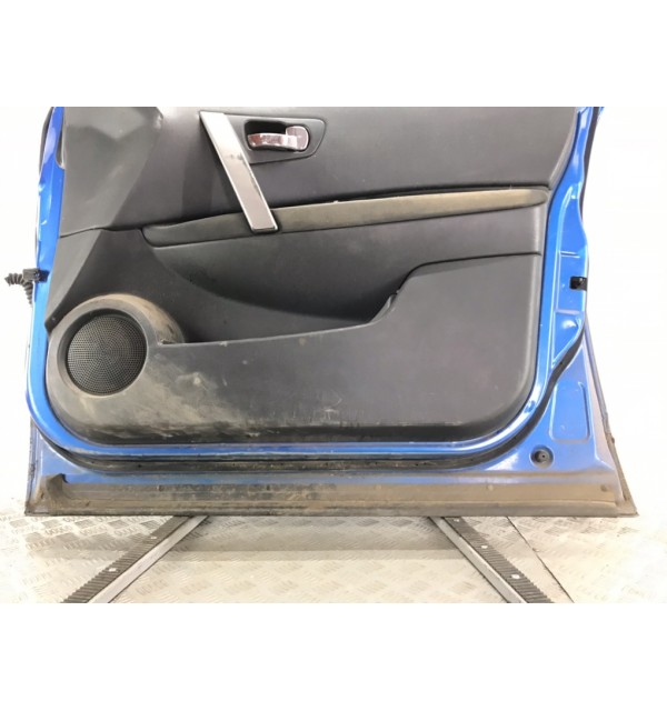Дверь передняя правая бу для Nissan Qashqai  1.5 DCi,  2009 г.