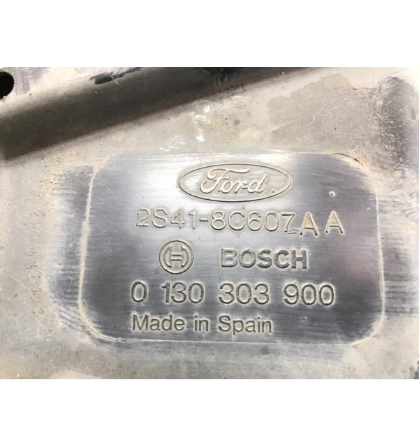 Вентилятор радиатора бу для Ford Focus 1 1.6 i,  2004 г.