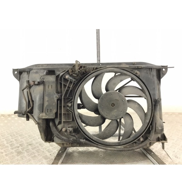 Панель передняя (телевизор) бу для Peugeot 206  1.4 HDi,  2006 г.