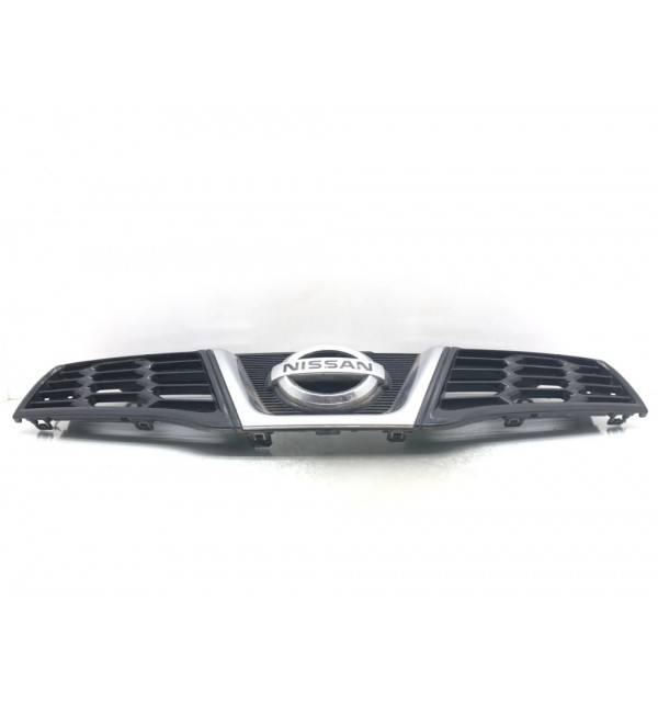 Решетка радиатора бу для Nissan Qashqai  1.5 DCi,  2010 г.
