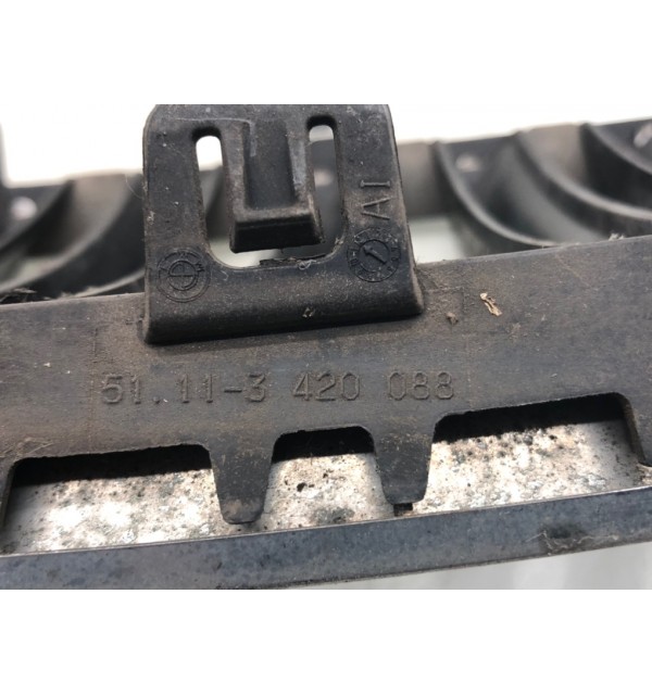 Решетка радиатора бу для BMW X3 E83 2.0 TD,  2009 г.