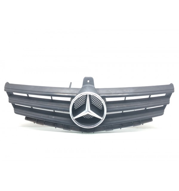 Решетка радиатора бу для Mercedes A W169 1.5 i,  2009 г.