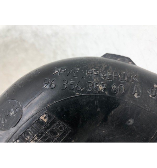 Патрубок воздушного фильтра бу для Peugeot 206  1.6 i,  2004 г.