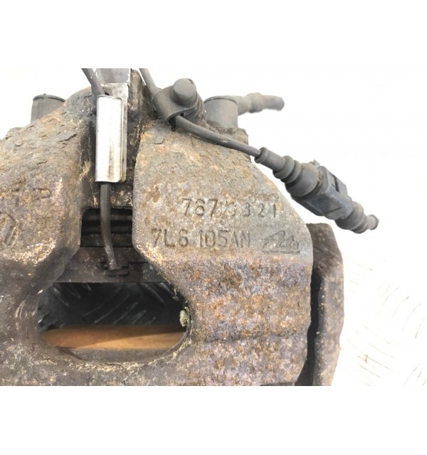 Суппорт передний левый бу для Volkswagen Touareg  2.5 TDi,  2007 г.